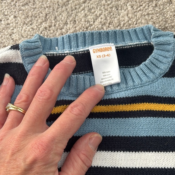 EUC Gymboree 4T lot. Flannel, sweater, corduroy 
pants. - Picture 5 of 5